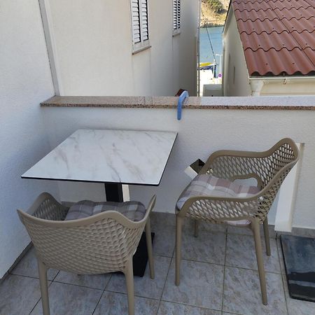 Apartments Katica Metajna Extérieur photo
