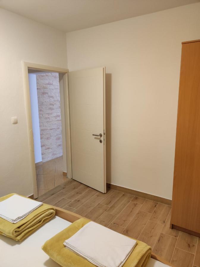 Apartments Katica Metajna Extérieur photo
